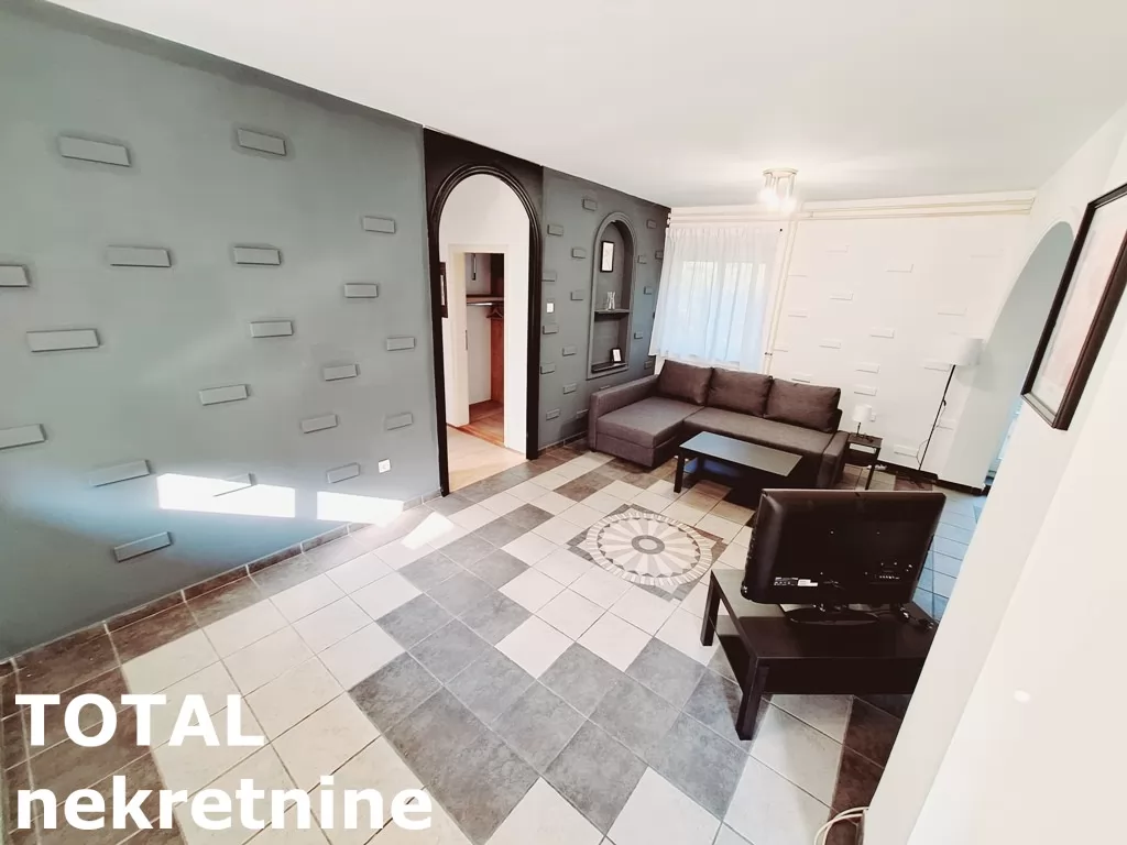 Stan,NOVI SAD,CENTAR,kv: 103.00, € 200000, ID: 1099168 2