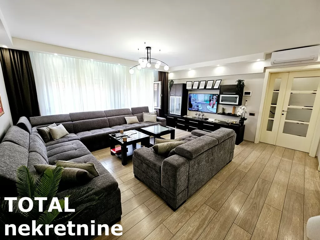 Stan,NOVI SAD,CENTAR,kv: 105.00, € 319300, ID: 1100389 1