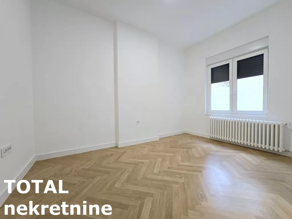 Stan,NOVI SAD,CENTAR,kv: 112.00, € 392000, ID: 1100351 11