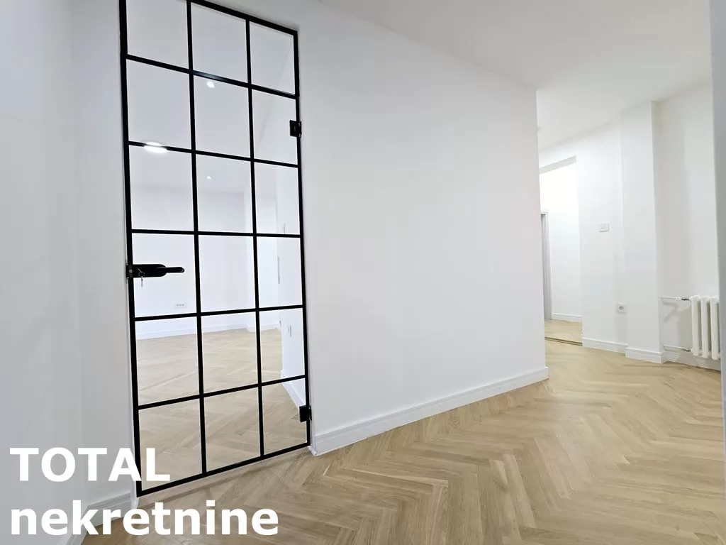 Stan,NOVI SAD,CENTAR,kv: 112.00, € 392000, ID: 1100351 5