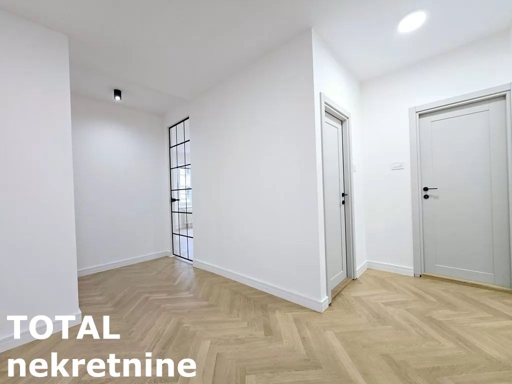 Stan,NOVI SAD,CENTAR,kv: 112.00, € 392000, ID: 1100351 6