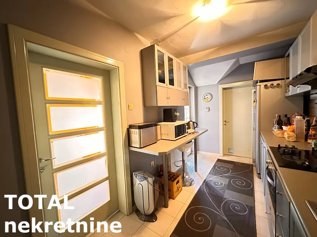 Stan,NOVI SAD,CENTAR,kv: 114.00, € 266990, ID: 1101345 21