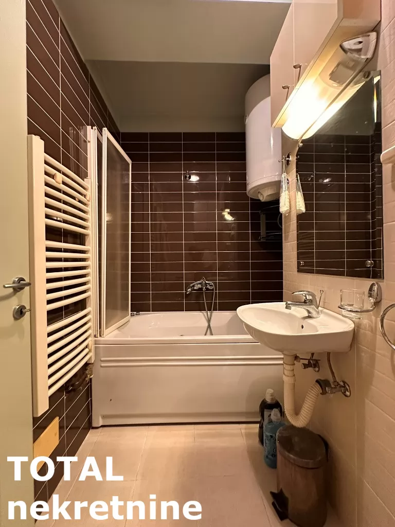 Stan,NOVI SAD,CENTAR,kv: 114.00, € 266990, ID: 1101345 30