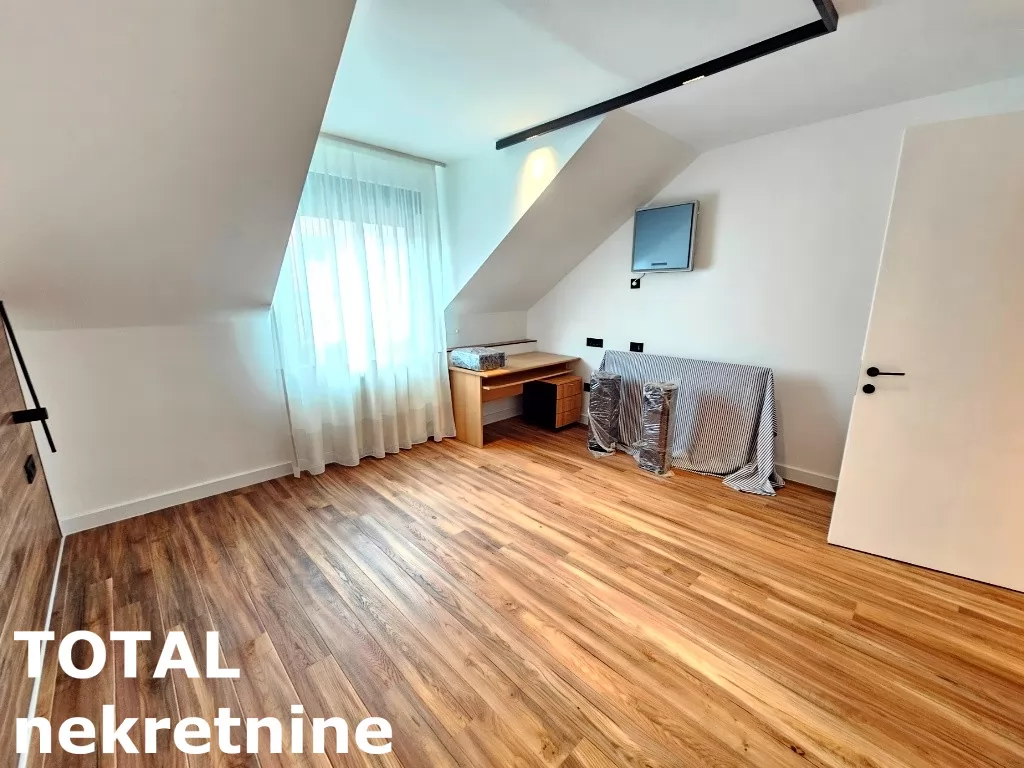 Stan,NOVI SAD,CENTAR,kv: 119.00, € 321300, ID: 1100252 12