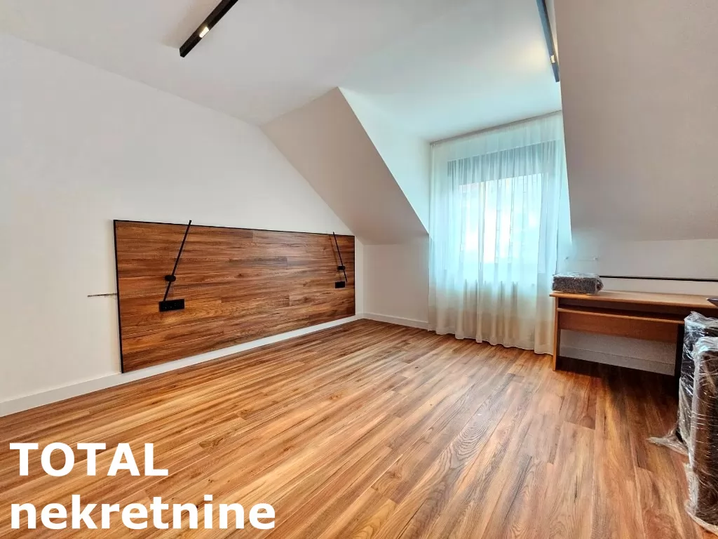 Stan,NOVI SAD,CENTAR,kv: 119.00, € 321300, ID: 1100252 15