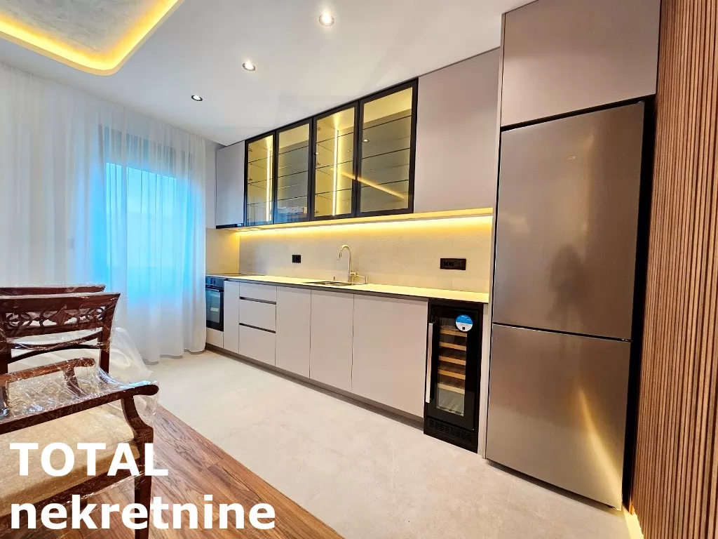 Stan,NOVI SAD,CENTAR,kv: 119.00, € 321300, ID: 1100252 4