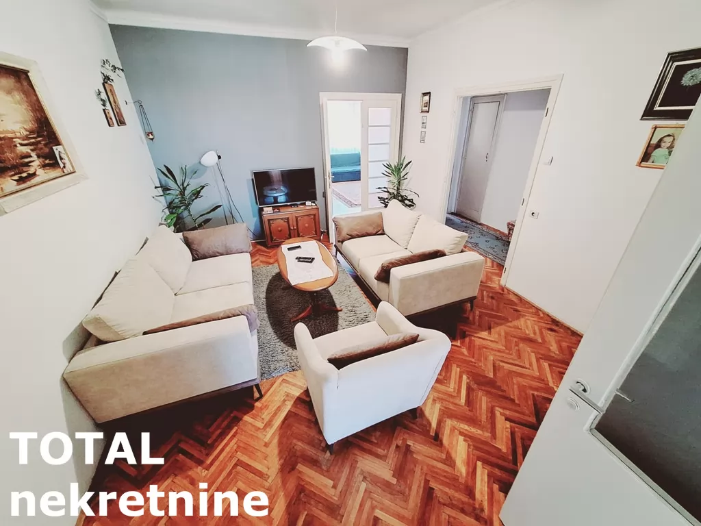 Stan,NOVI SAD,CENTAR,kv: 127.00, € 381000, ID: 1100426 8