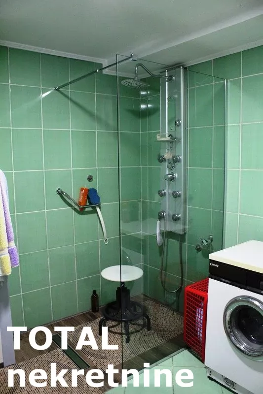 Stan,NOVI SAD,CENTAR,kv: 128.00, € 250000, ID: 1098208 11