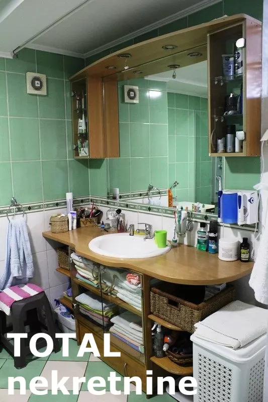 Stan,NOVI SAD,CENTAR,kv: 128.00, € 250000, ID: 1098208 51