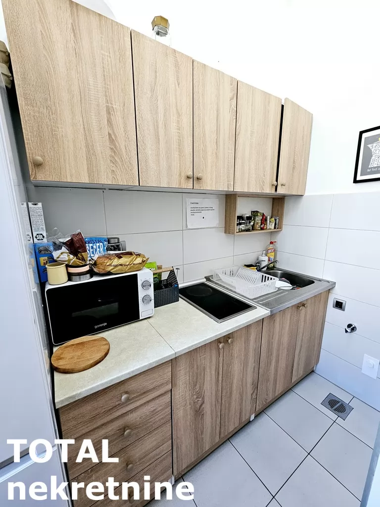 Stan,NOVI SAD,CENTAR,kv: 131.00, € 450000, ID: 1100976 15