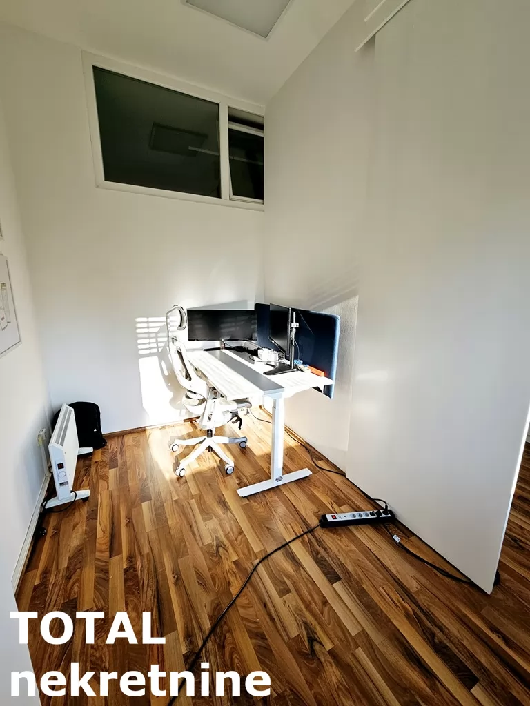 Stan,NOVI SAD,CENTAR,kv: 131.00, € 450000, ID: 1100976 18