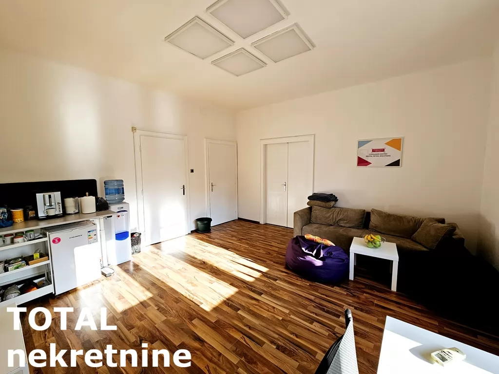 Stan,NOVI SAD,CENTAR,kv: 131.00, € 450000, ID: 1100976 5