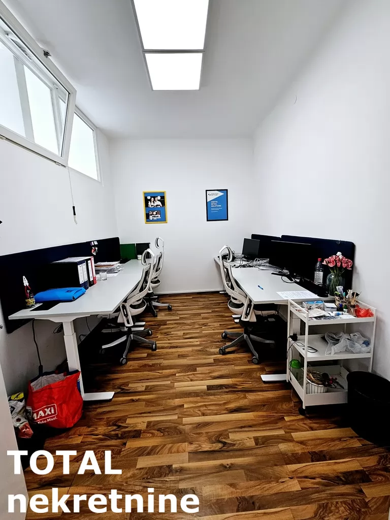 Stan,NOVI SAD,CENTAR,kv: 131.00, € 450000, ID: 1100976 8