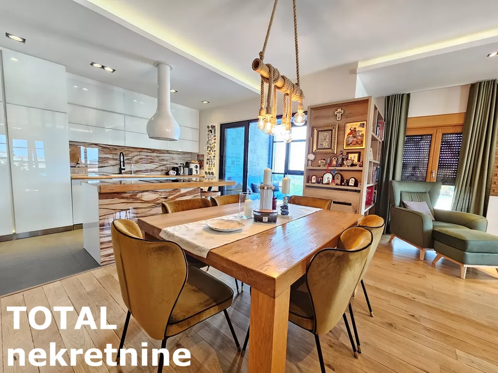 Stan,NOVI SAD,CENTAR,kv: 132.00, € 500000, ID: 1100737 16