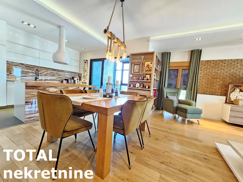 Stan,NOVI SAD,CENTAR,kv: 132.00, € 500000, ID: 1100737 17