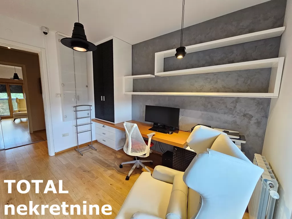 Stan,NOVI SAD,CENTAR,kv: 132.00, € 500000, ID: 1100737 36