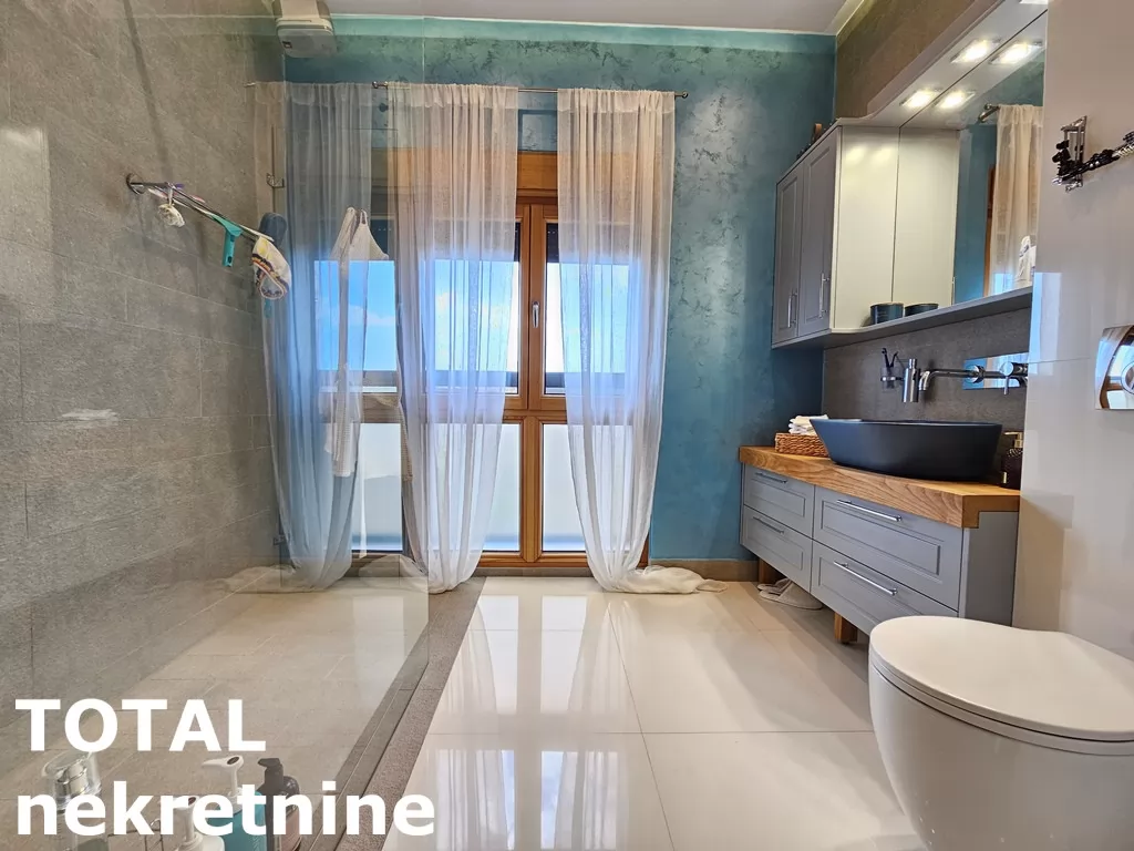 Stan,NOVI SAD,CENTAR,kv: 132.00, € 500000, ID: 1100737 40