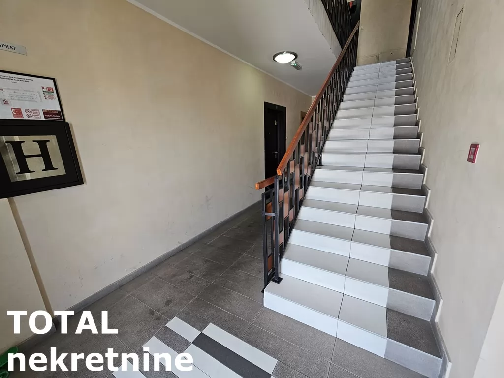 Stan,NOVI SAD,CENTAR,kv: 132.00, € 500000, ID: 1100737 44