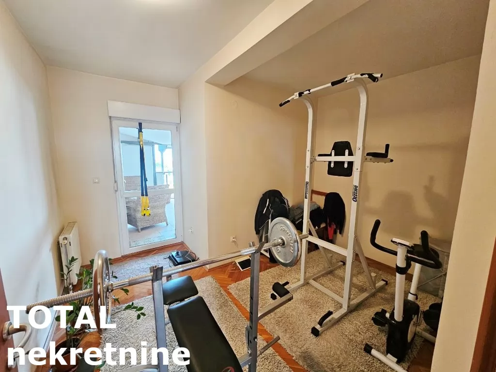 Stan,NOVI SAD,CENTAR,kv: 148.00, € 244200, ID: 1100090 19