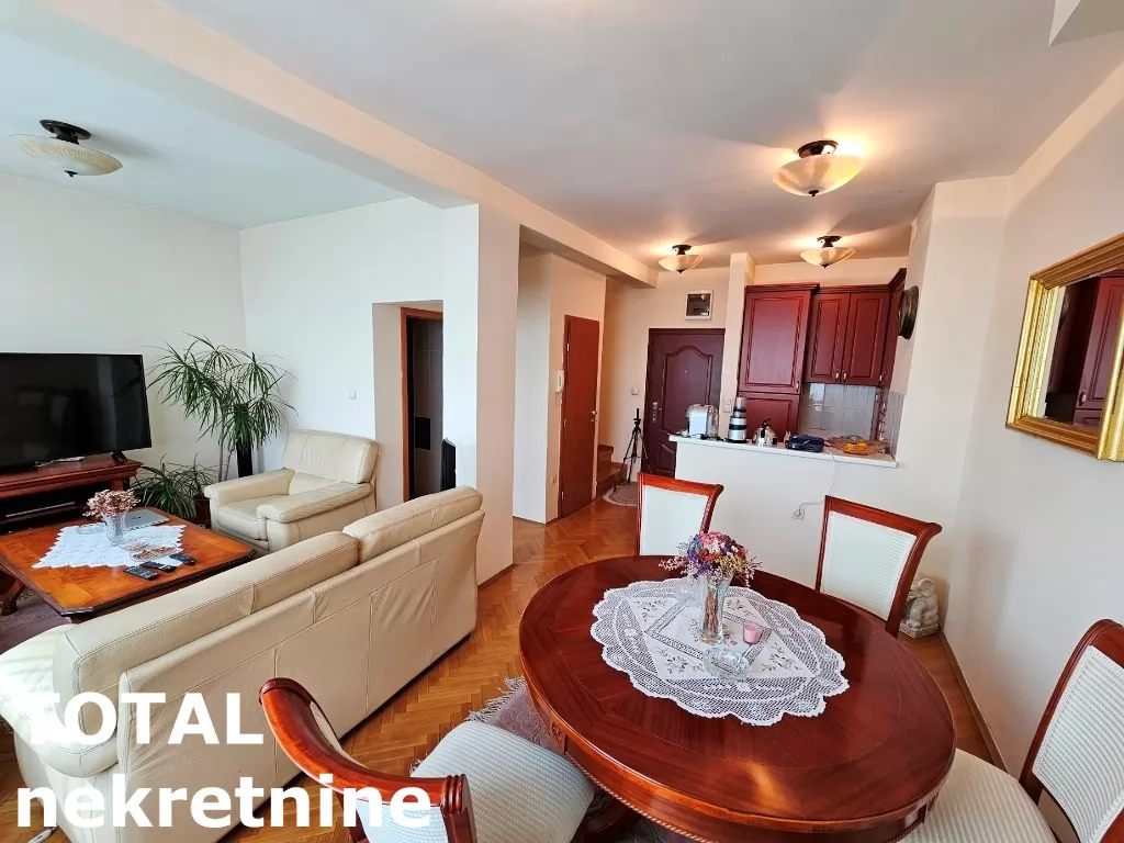 Stan,NOVI SAD,CENTAR,kv: 148.00, € 244200, ID: 1100090 5