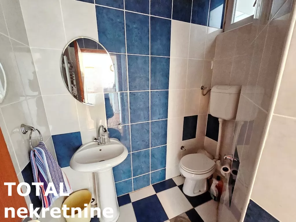 Stan,NOVI SAD,CENTAR,kv: 148.00, € 244200, ID: 1100090 8