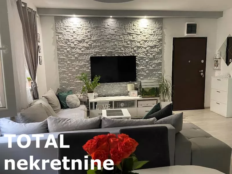 Stan,NOVI SAD,CENTAR,kv: 157.00, € 185400, ID: 1098325 2