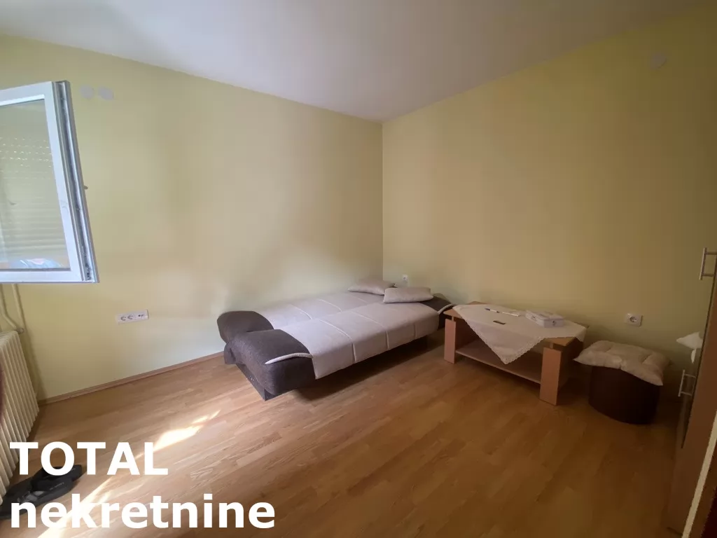 Stan,NOVI SAD,CENTAR,kv: 18.00, € 50000, ID: 1101282 1