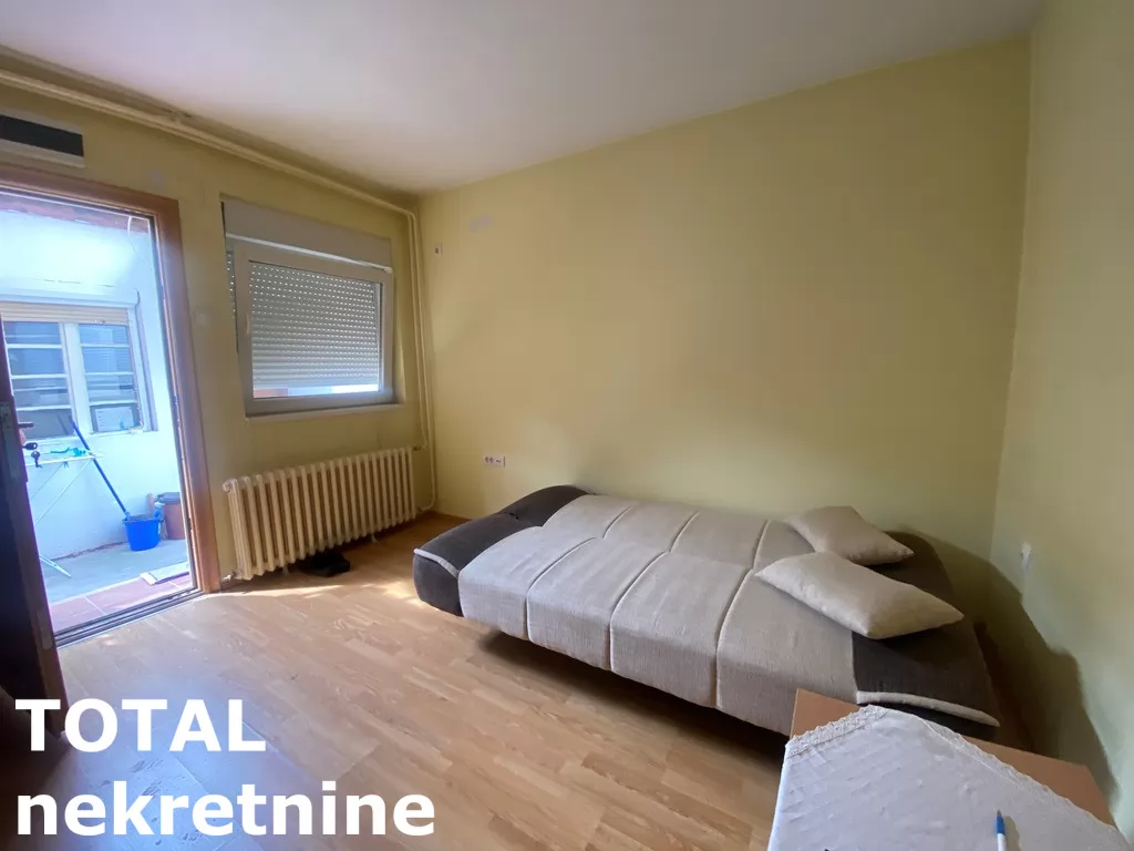 Stan,NOVI SAD,CENTAR,kv: 18.00, € 50000, ID: 1101282 7