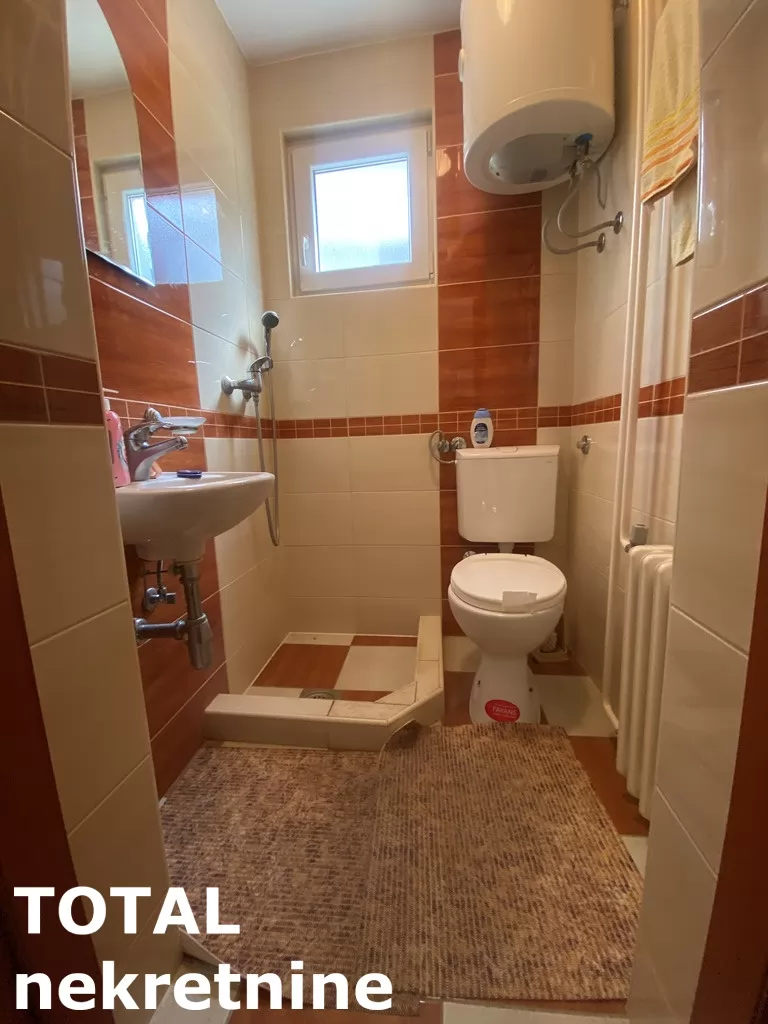 Stan,NOVI SAD,CENTAR,kv: 18.00, € 50000, ID: 1101282 9