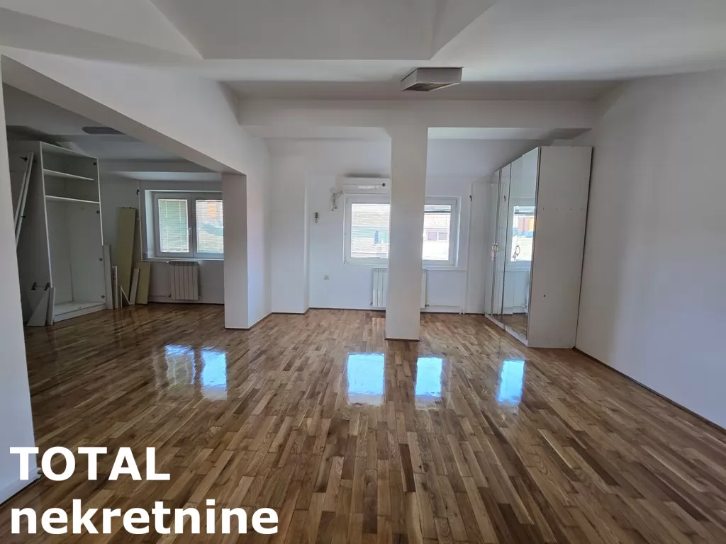 Stan,NOVI SAD,CENTAR,kv: 216.00, € 484100, ID: 1101224 10