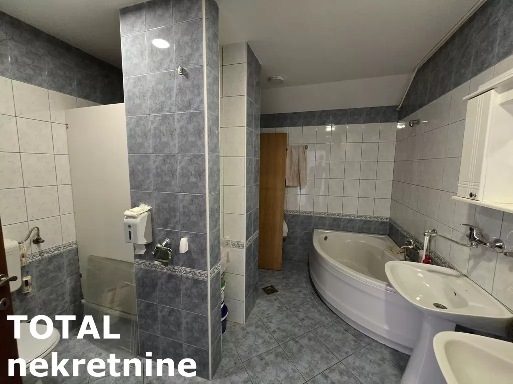 Stan,NOVI SAD,CENTAR,kv: 216.00, € 484100, ID: 1101224 17