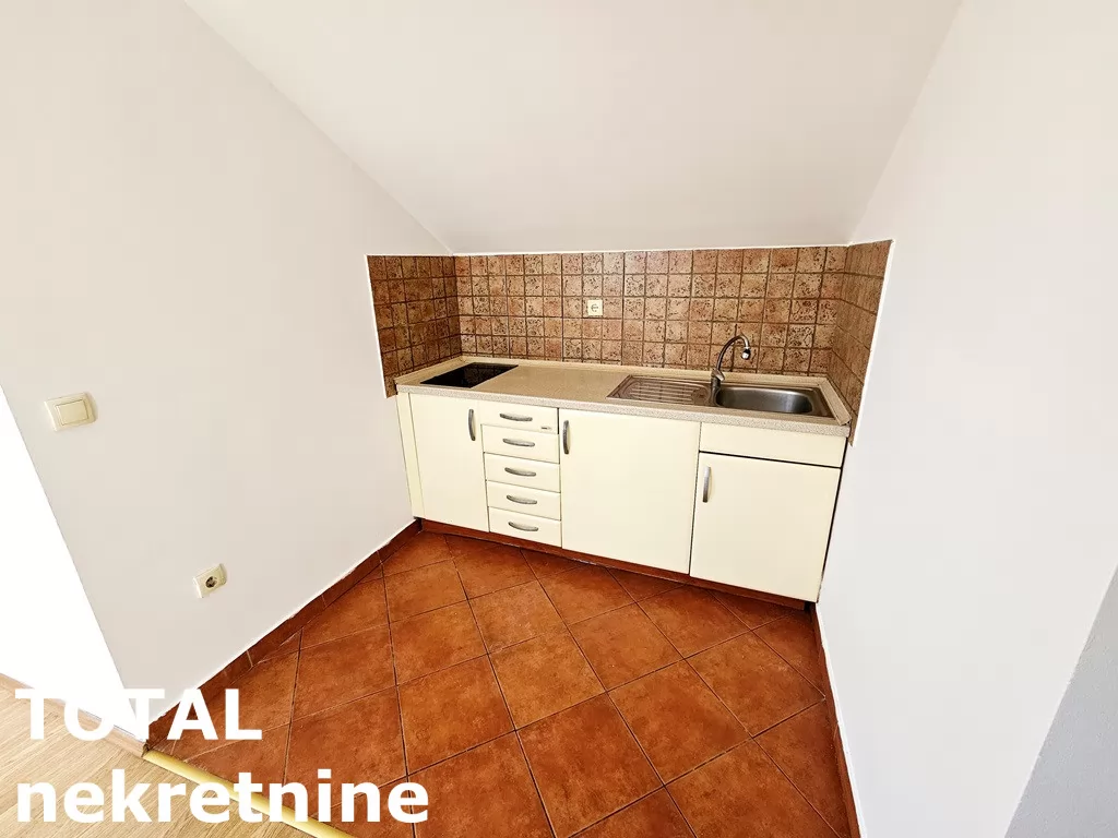 Stan,NOVI SAD,CENTAR,kv: 38.00, € 85000, ID: 1101208 6