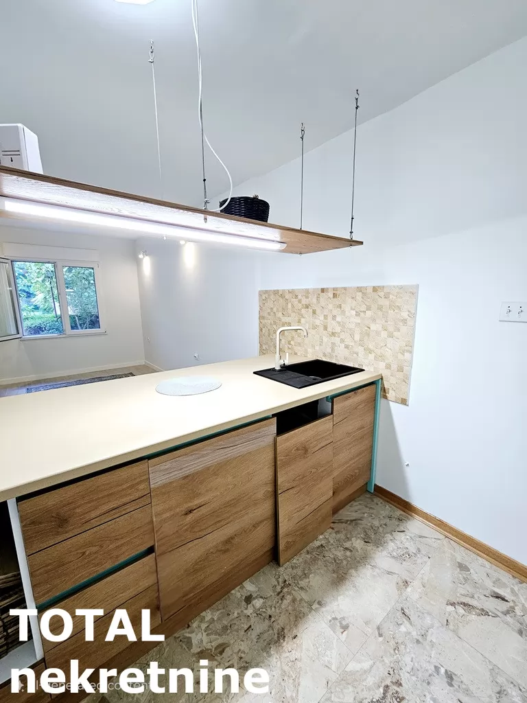 Stan,NOVI SAD,CENTAR,kv: 37.00, € 114700, ID: 1099177 6