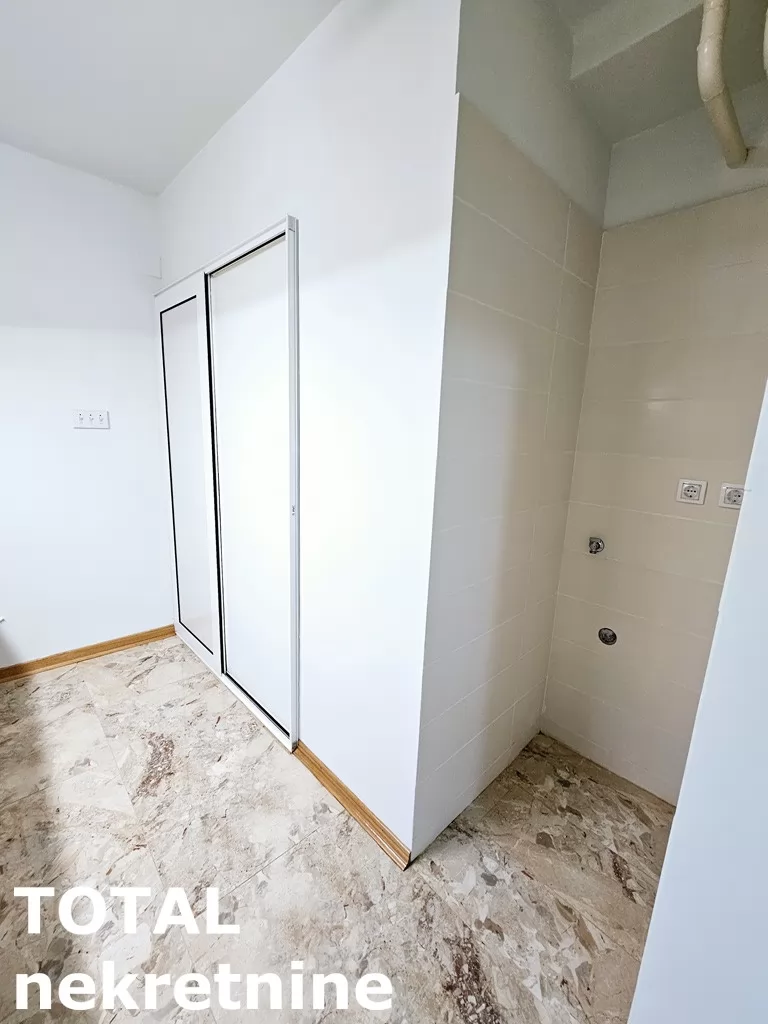 Stan,NOVI SAD,CENTAR,kv: 37.00, € 114700, ID: 1099177 7