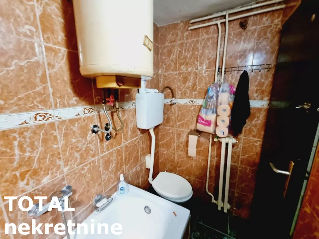 Stan,NOVI SAD,CENTAR,kv: 42.00, € 77250, ID: 1098375 8