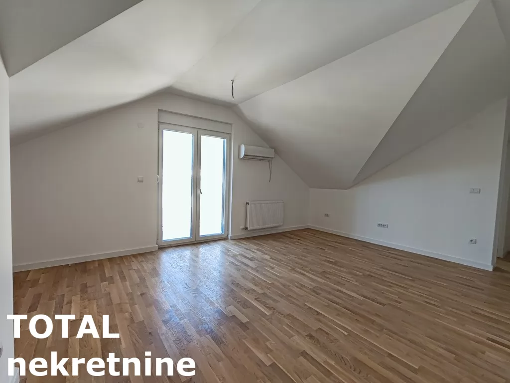 Stan,NOVI SAD,CENTAR,kv: 48.00, € 143375, ID: 1101211 1