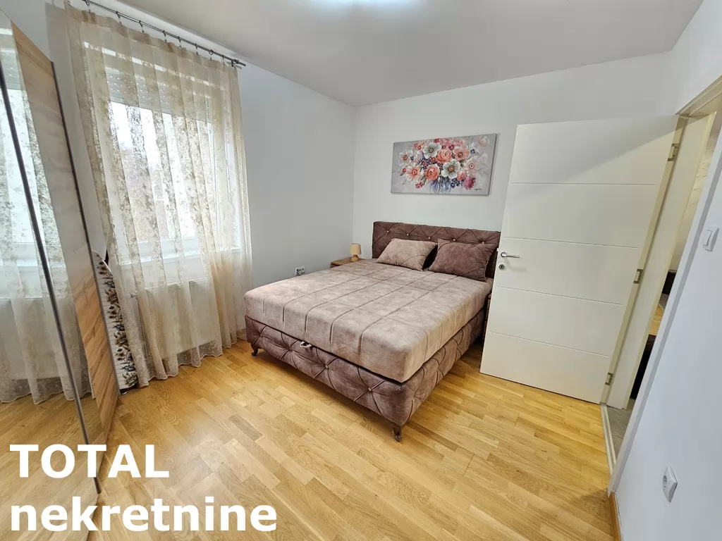 Stan,NOVI SAD,CENTAR,kv: 48.00, € 150000, ID: 1099700 8