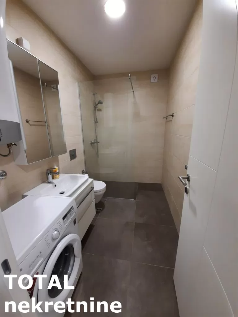 Stan,NOVI SAD,CENTAR,kv: 49.00, € 250000, ID: 1100585 10