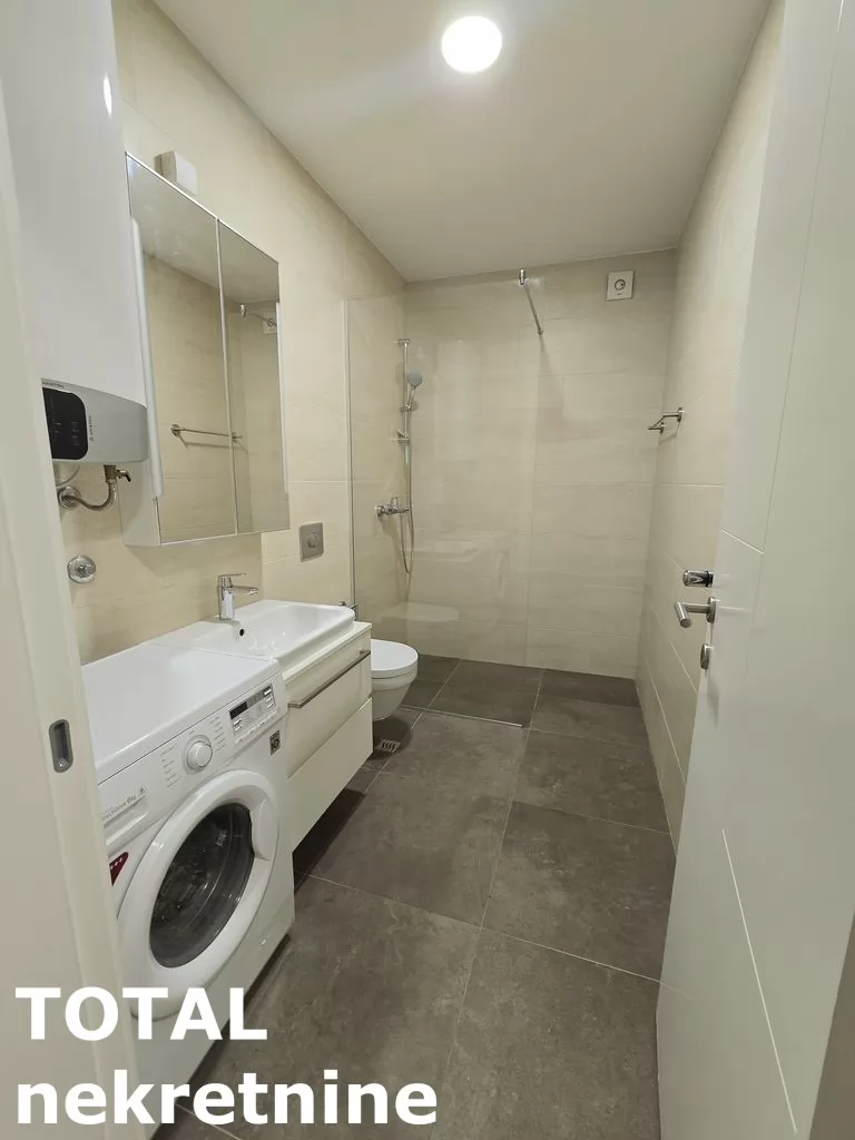 Stan,NOVI SAD,CENTAR,kv: 49.00, € 250000, ID: 1100585 11