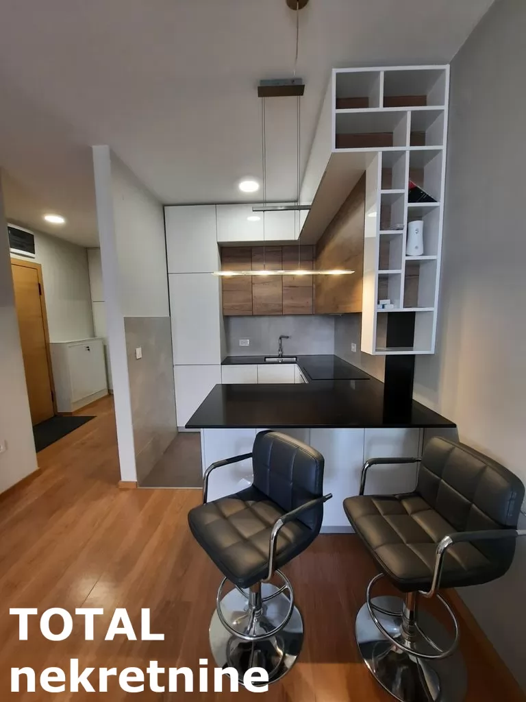 Stan,NOVI SAD,CENTAR,kv: 49.00, € 250000, ID: 1100585 5