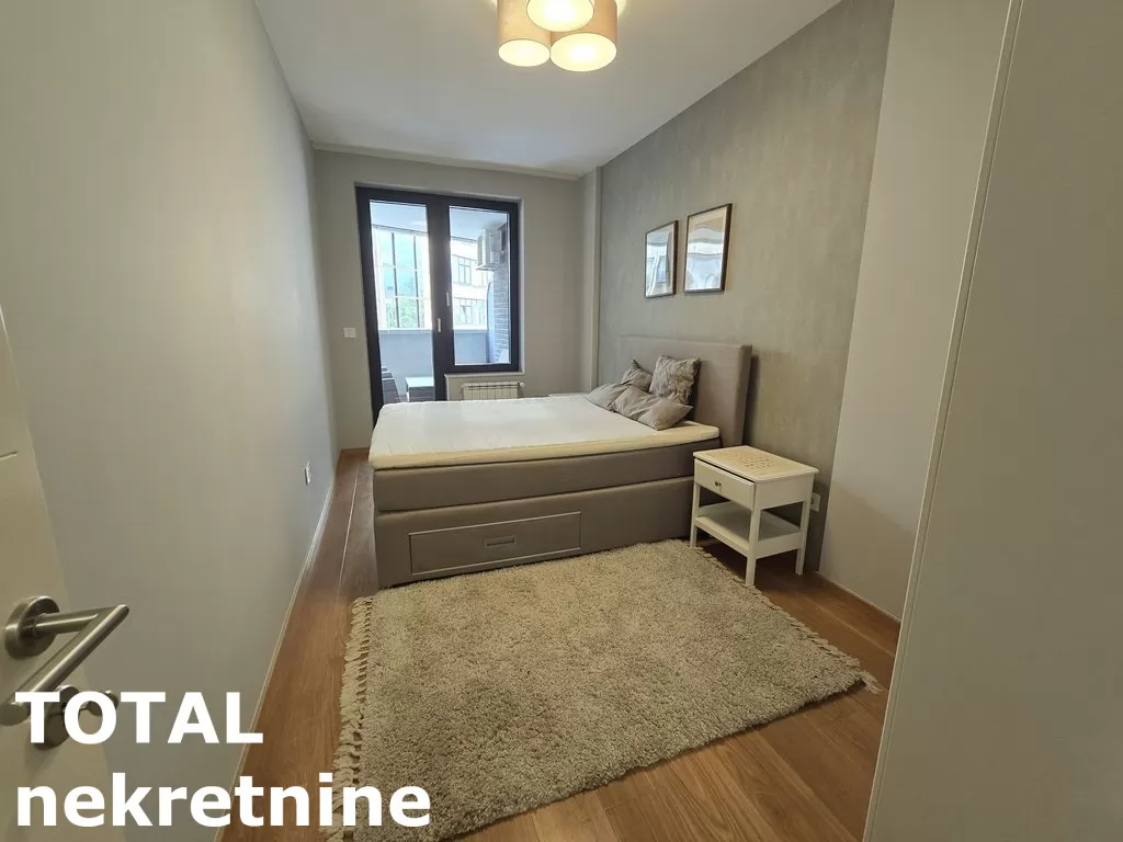 Stan,NOVI SAD,CENTAR,kv: 49.00, € 250000, ID: 1100585 7