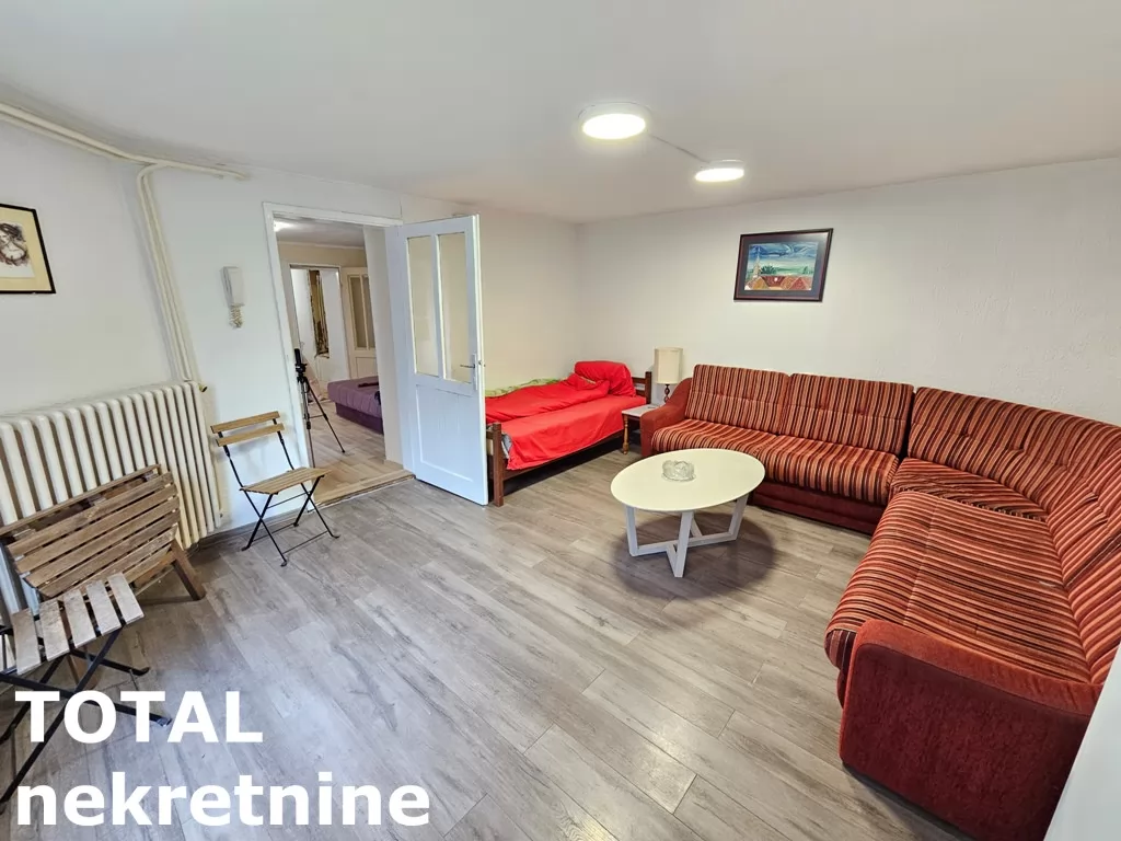 Stan,NOVI SAD,CENTAR,kv: 54.00, € 85000, ID: 1100661 1