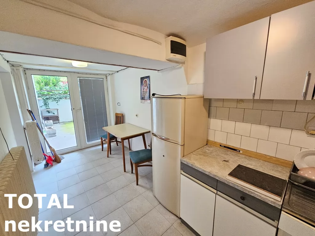 Stan,NOVI SAD,CENTAR,kv: 54.00, € 85000, ID: 1100661 6