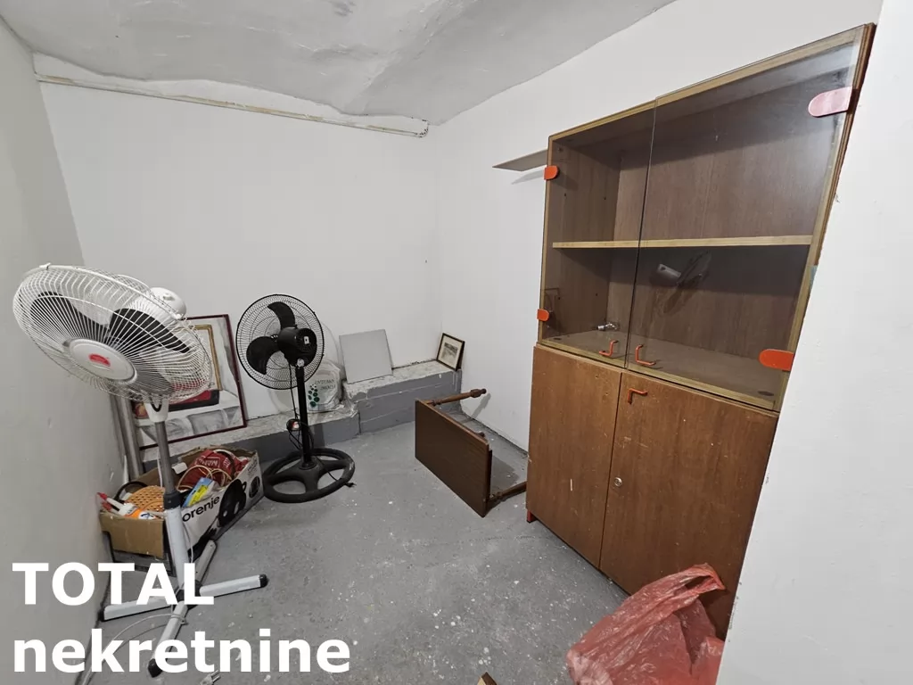 Stan,NOVI SAD,CENTAR,kv: 54.00, € 85000, ID: 1100661 9