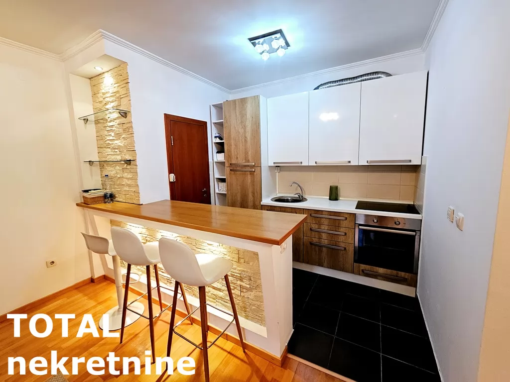 Stan,NOVI SAD,CENTAR,kv: 56.00, € 220000, ID: 1101299 7