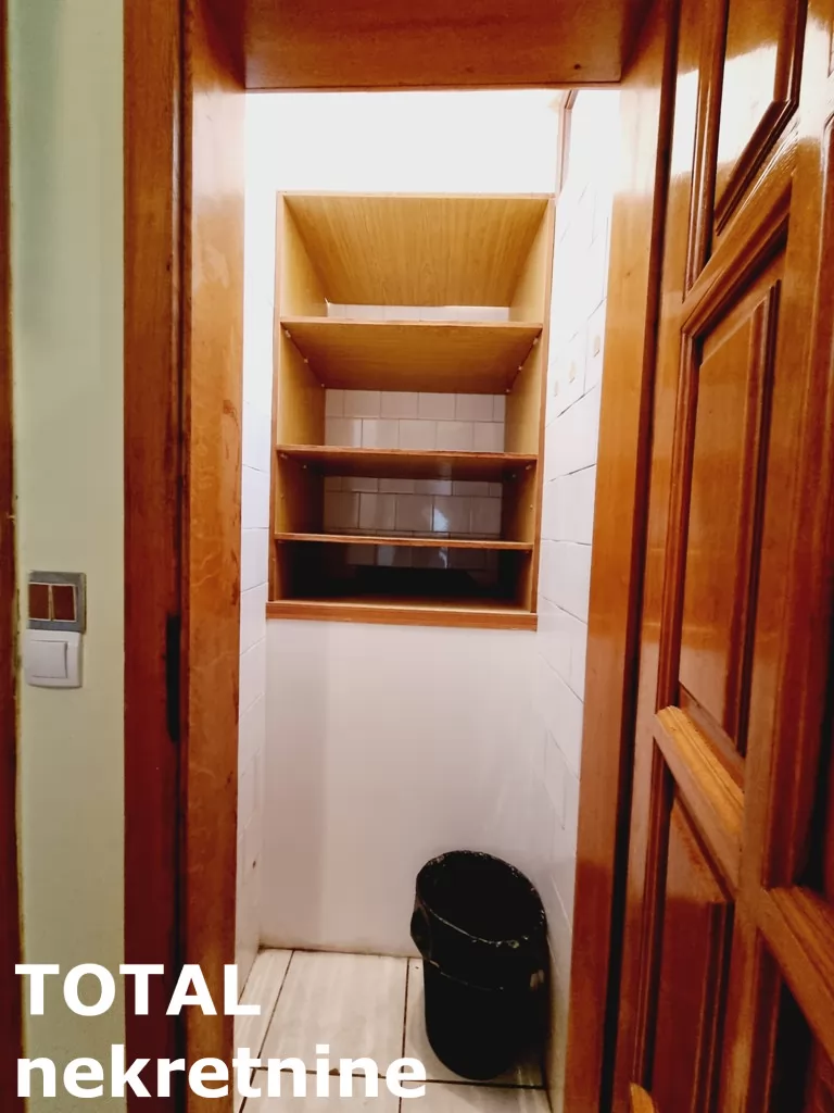 Stan,NOVI SAD,CENTAR,kv: 58.00, € 144200, ID: 1100504 11