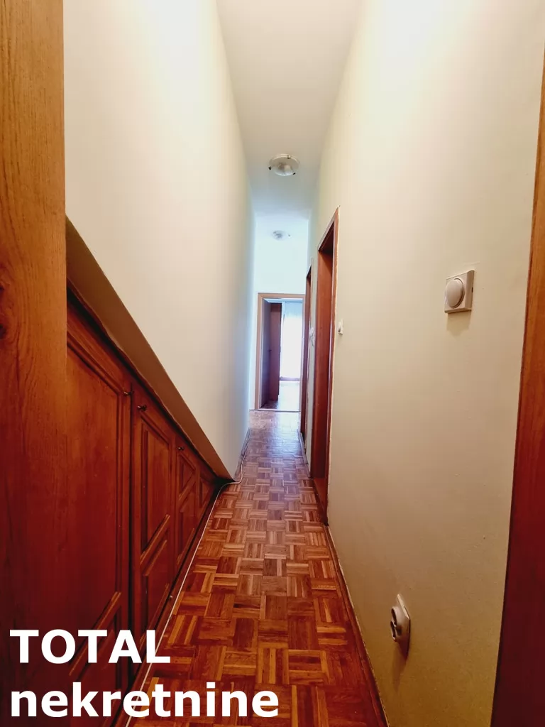 Stan,NOVI SAD,CENTAR,kv: 58.00, € 144200, ID: 1100504 12