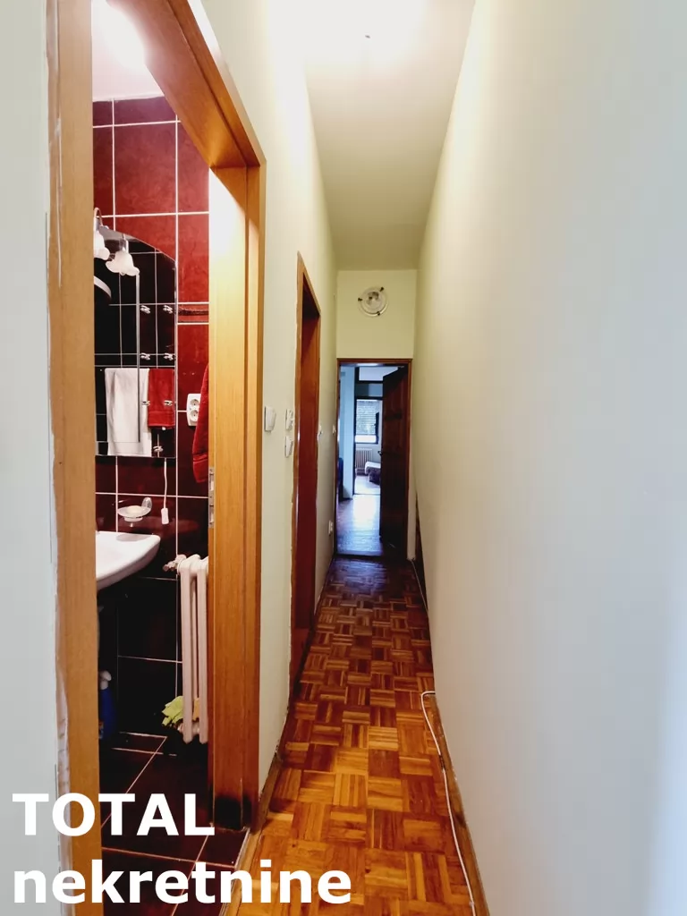 Stan,NOVI SAD,CENTAR,kv: 58.00, € 144200, ID: 1100504 13