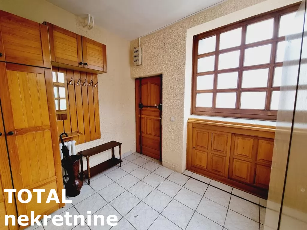 Stan,NOVI SAD,CENTAR,kv: 58.00, € 144200, ID: 1100504 14