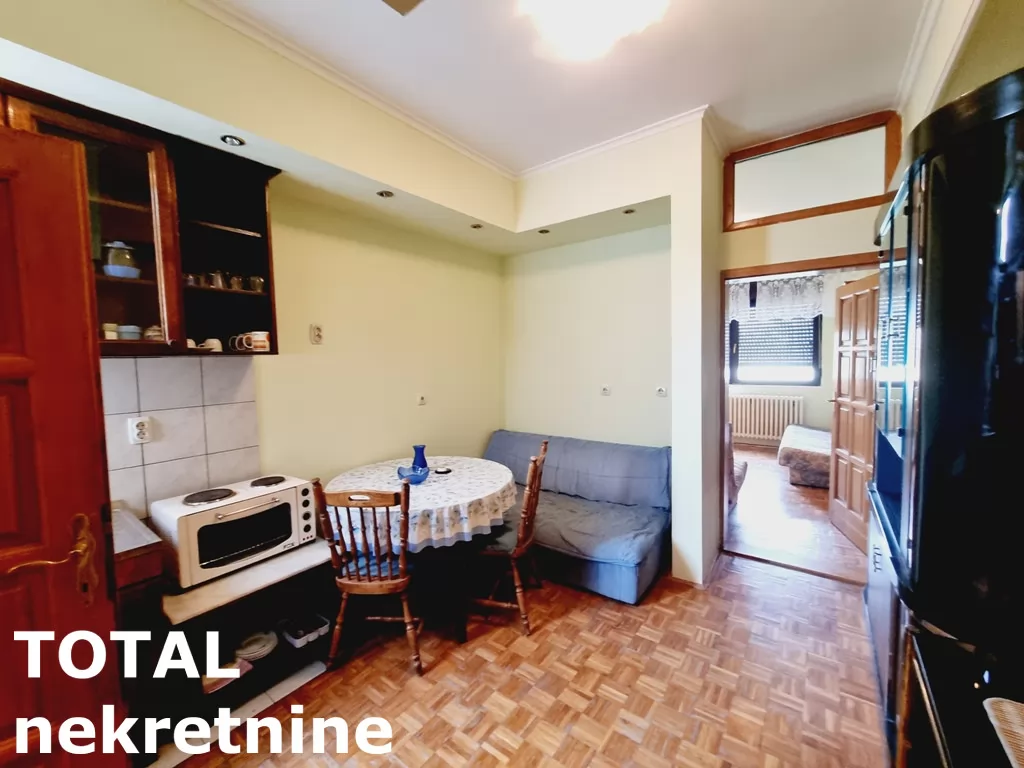 Stan,NOVI SAD,CENTAR,kv: 58.00, € 144200, ID: 1100504 4